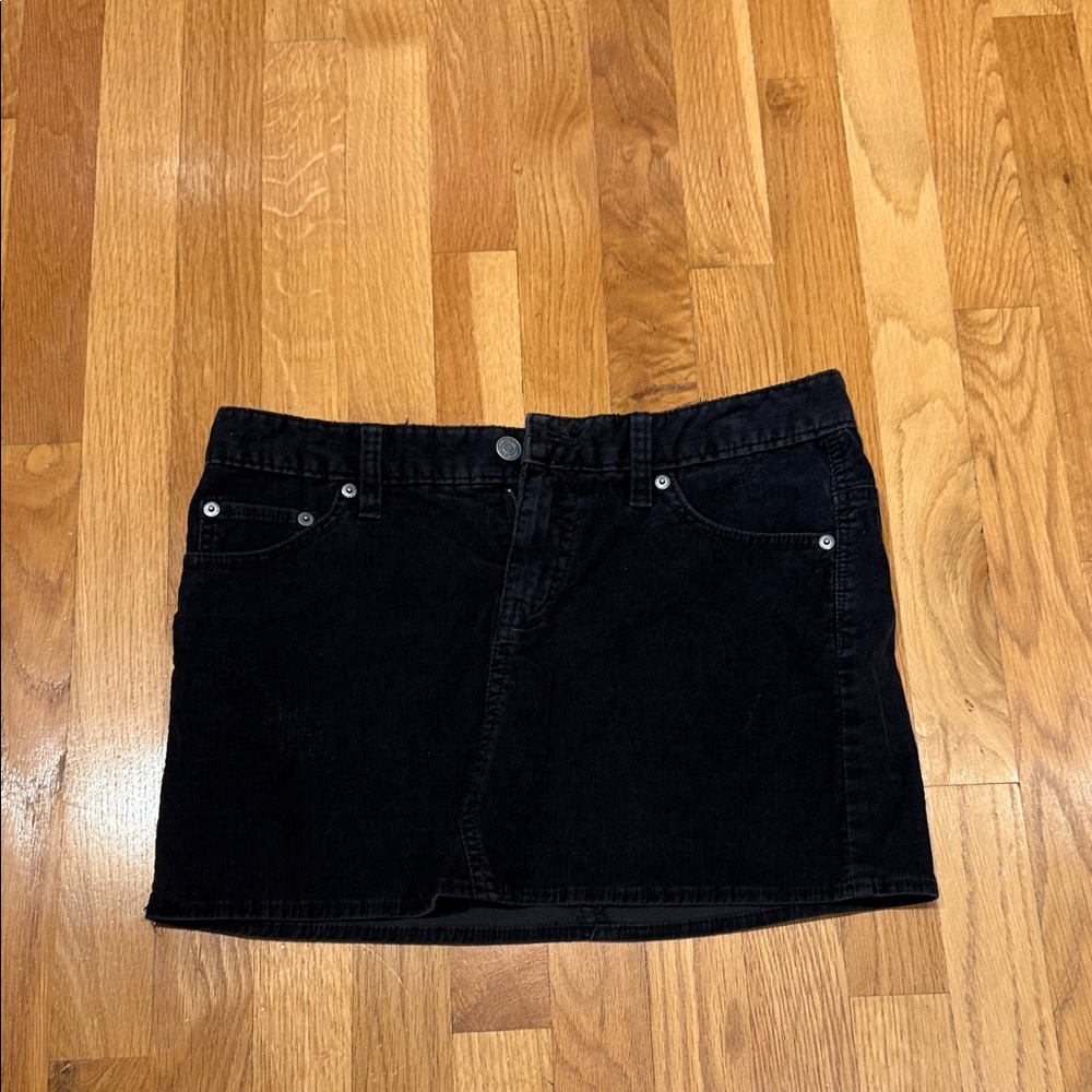 LONDONJEAN Black Mini Skirt